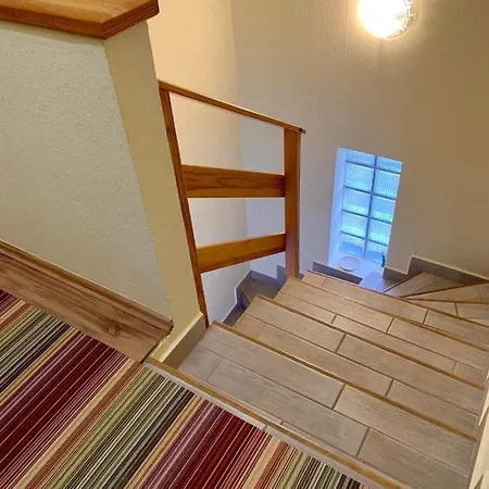 Arvel Apartman * Velence